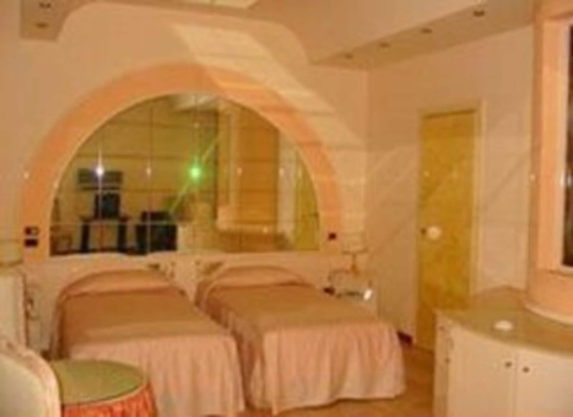 Hotel Europa Foggia Buitenkant foto