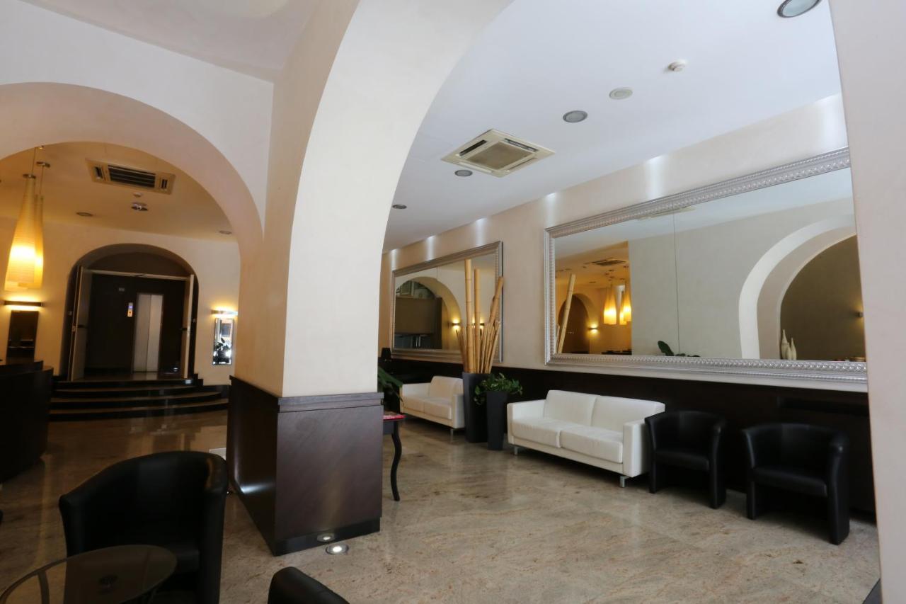 Hotel Europa Foggia Buitenkant foto