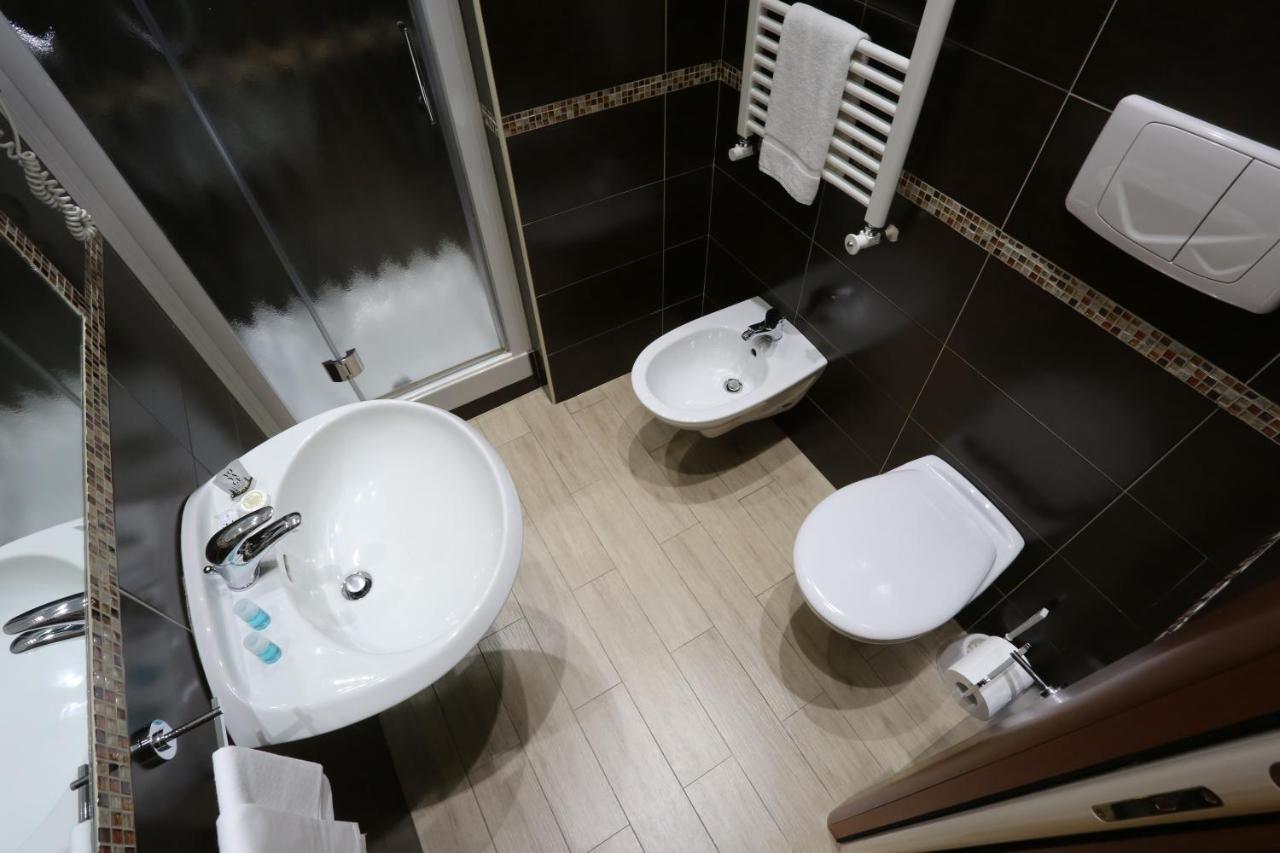 Hotel Europa Foggia Buitenkant foto